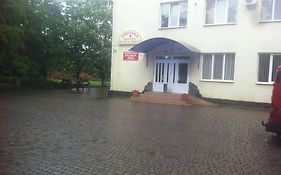 Пірошка Готель